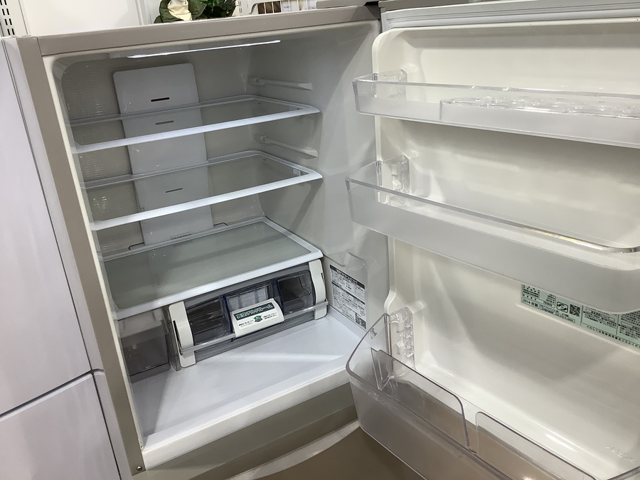 HITACHI(日立)の3ドア冷蔵庫を紹介いたします！！トレジャー