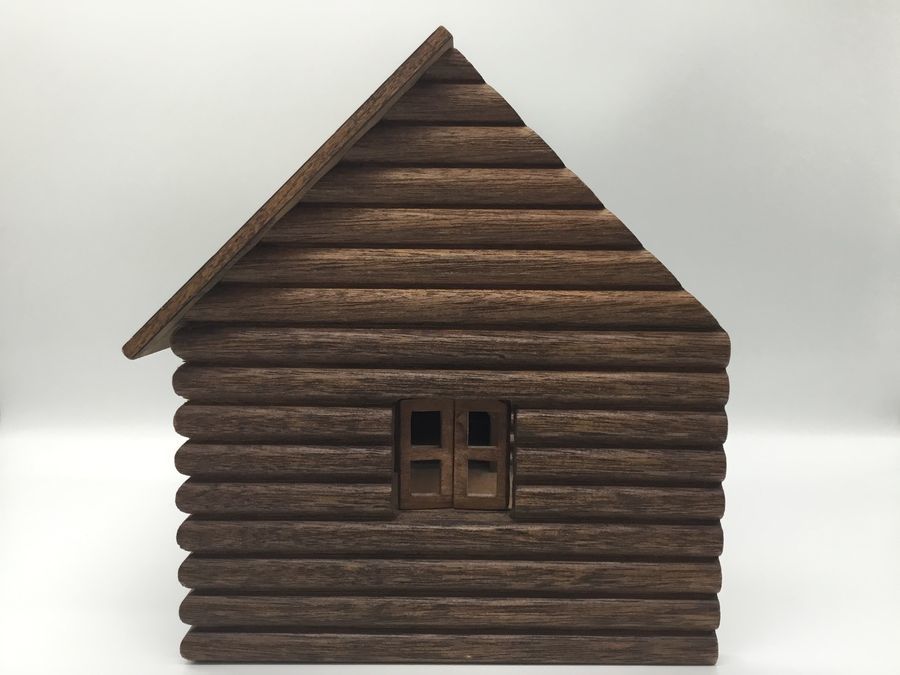 シルバニアファミリーの木製、丸太小屋を買取入荷致しました