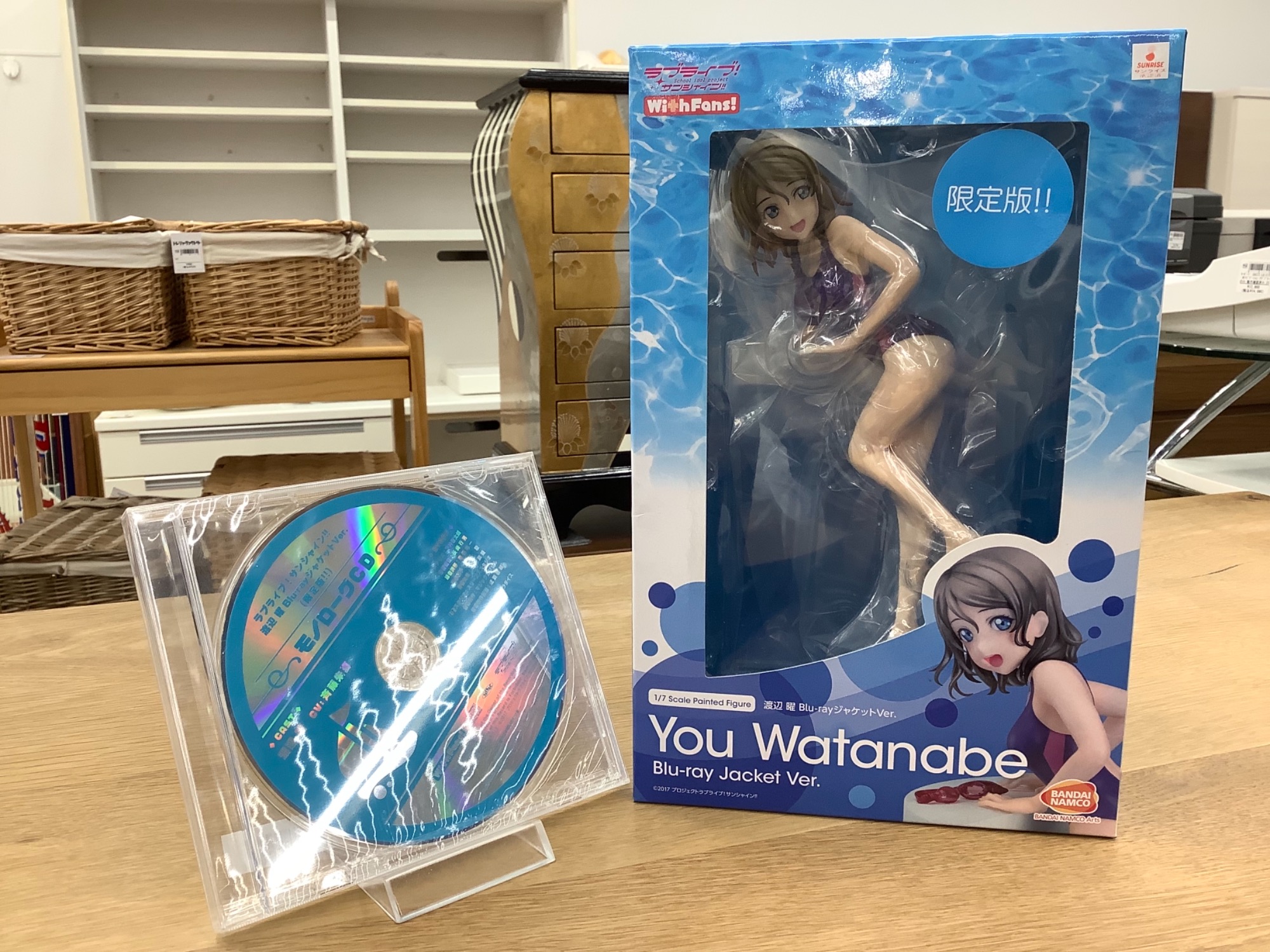 ラブライブ!サンシャイン!! 渡辺曜 Blu-rayジャケットver フィギュアを