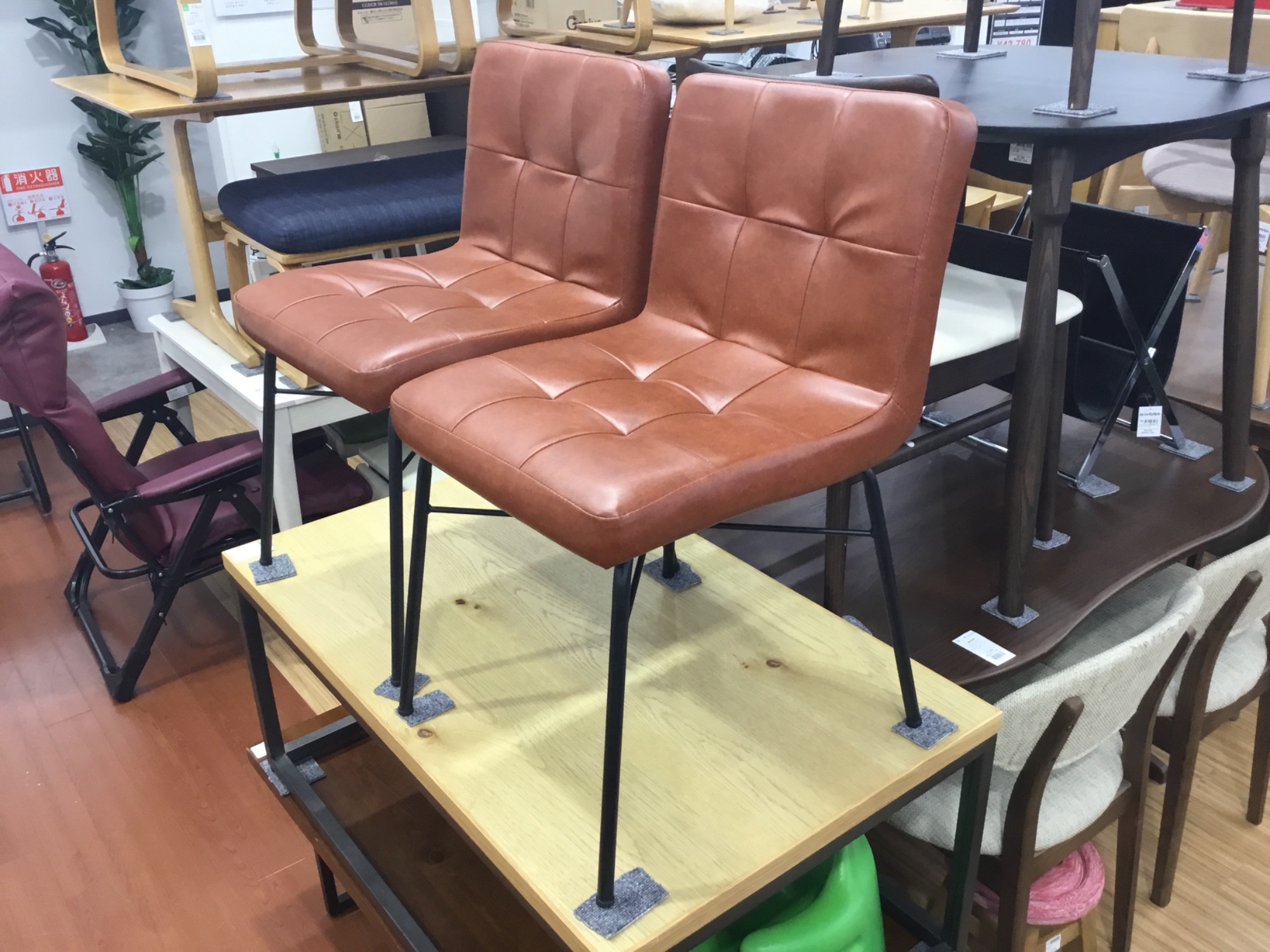 市場株式会社よりダイニングチェアーを買取入荷です！｜2023年06月27日