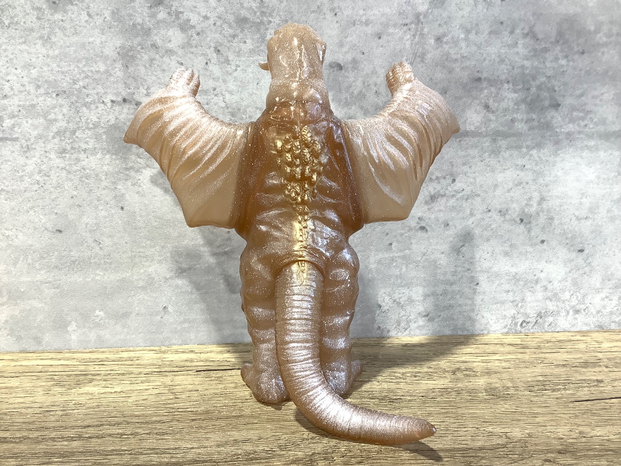 冷凍怪獣ペギラ！ウルトラQ ブラウンクリアver 怪獣ソフビが入荷