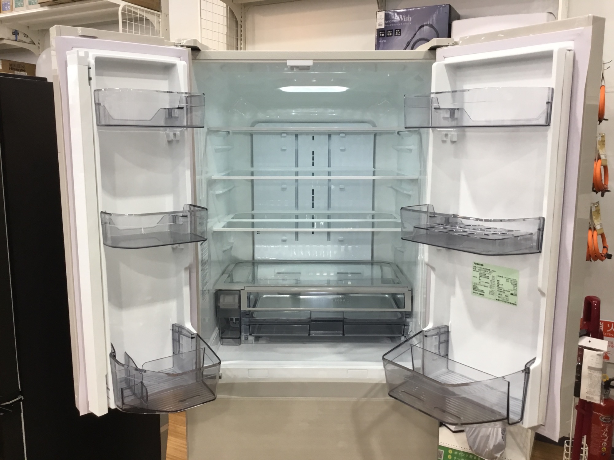 送料込み＊TOSHIBA 2022年製 1ドア冷蔵庫⑥＊0822-10 東芝 TOSHIBA 冷凍庫 1ドア 135L 右開き 省スペース おいしさ急
