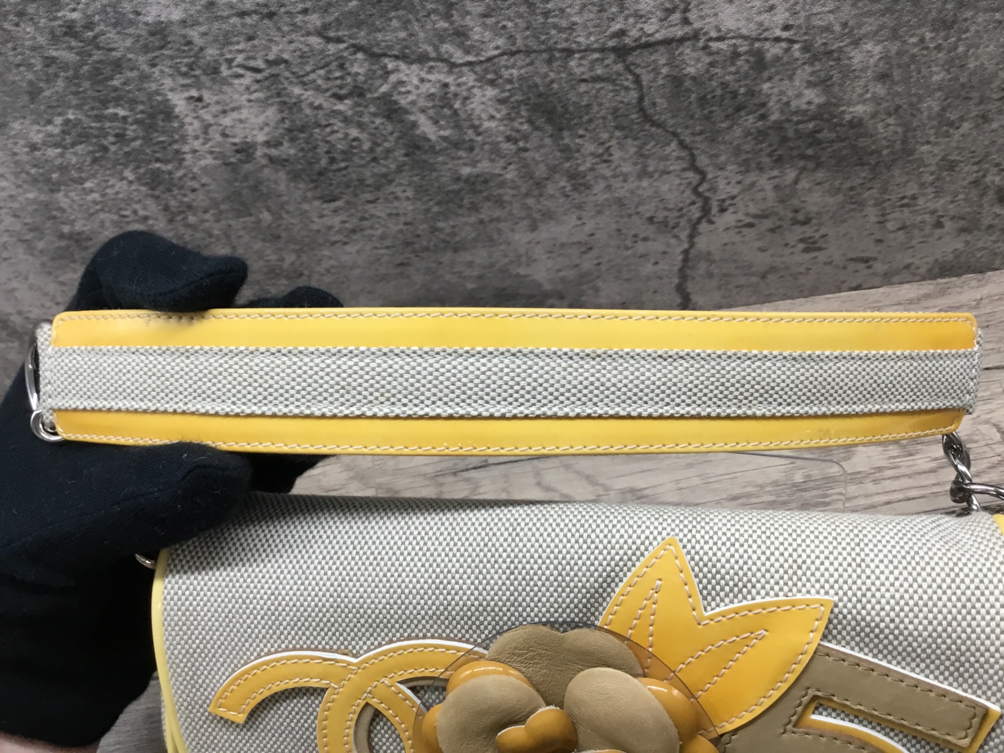 『正規品』CHANEL カメリア No.5 ハンドバッグ CHANEL(シャネル) カメリア No.5 チェーンショルダーバッグ 入荷