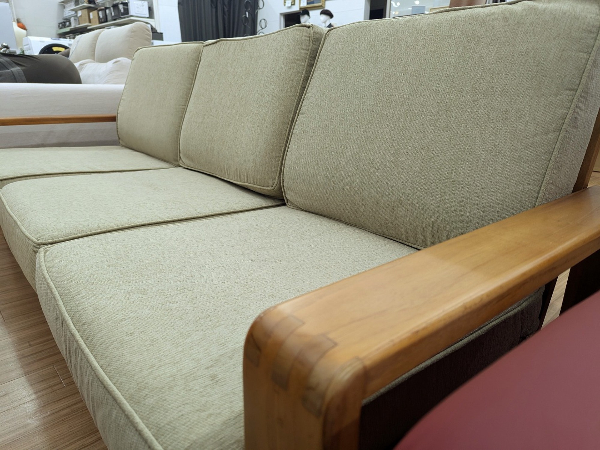 SCANTEAK （スキャンティーク） 3人掛けソファー 入荷しました