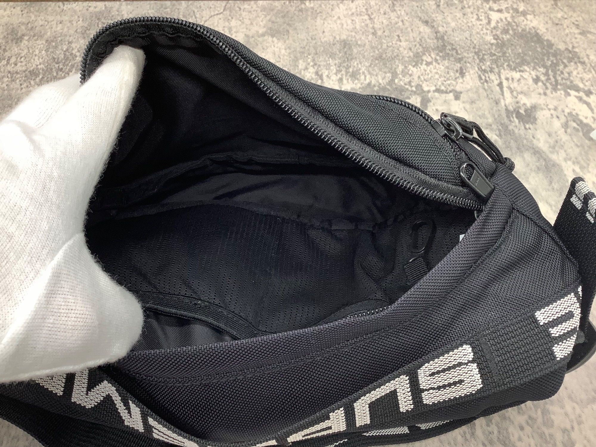 SUPREME (シュプリーム) 18ss WAIST BAG を入荷しました！！【つくば店