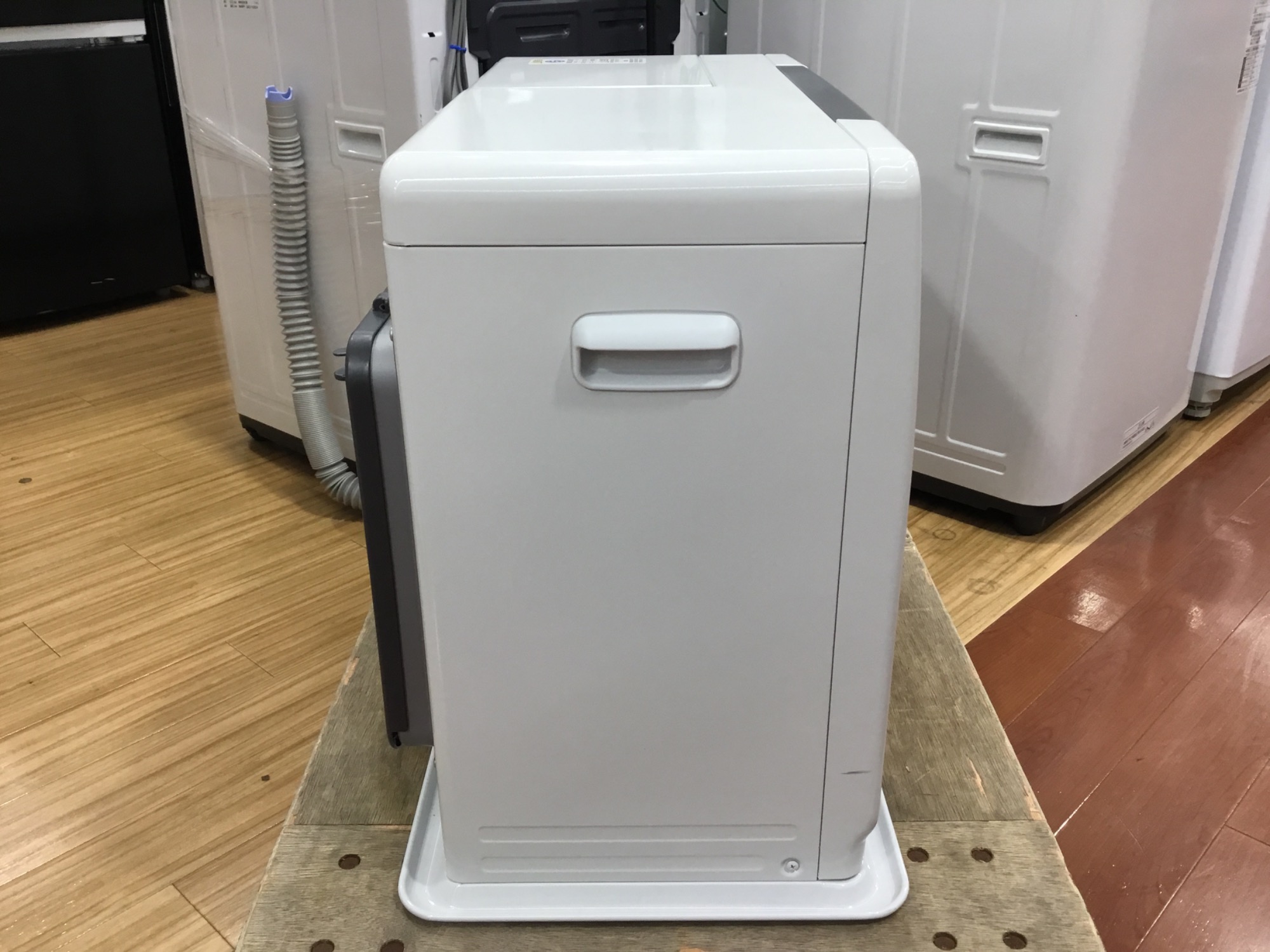 DAINICHI(ダイニチ) 石油ファンヒーター 2022年製 入荷しました