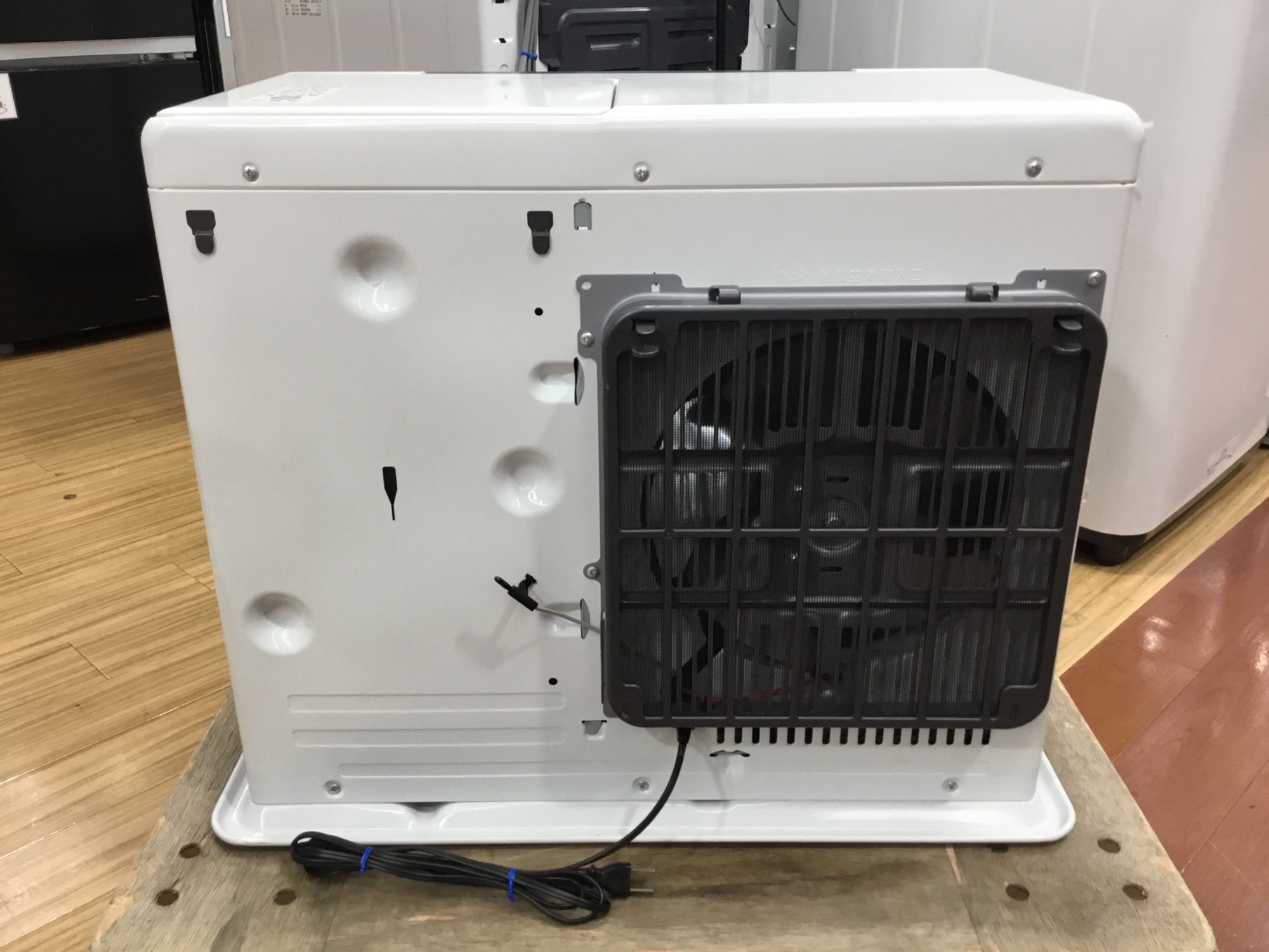 DAINICHI(ダイニチ) 石油ファンヒーター 2022年製 入荷しました