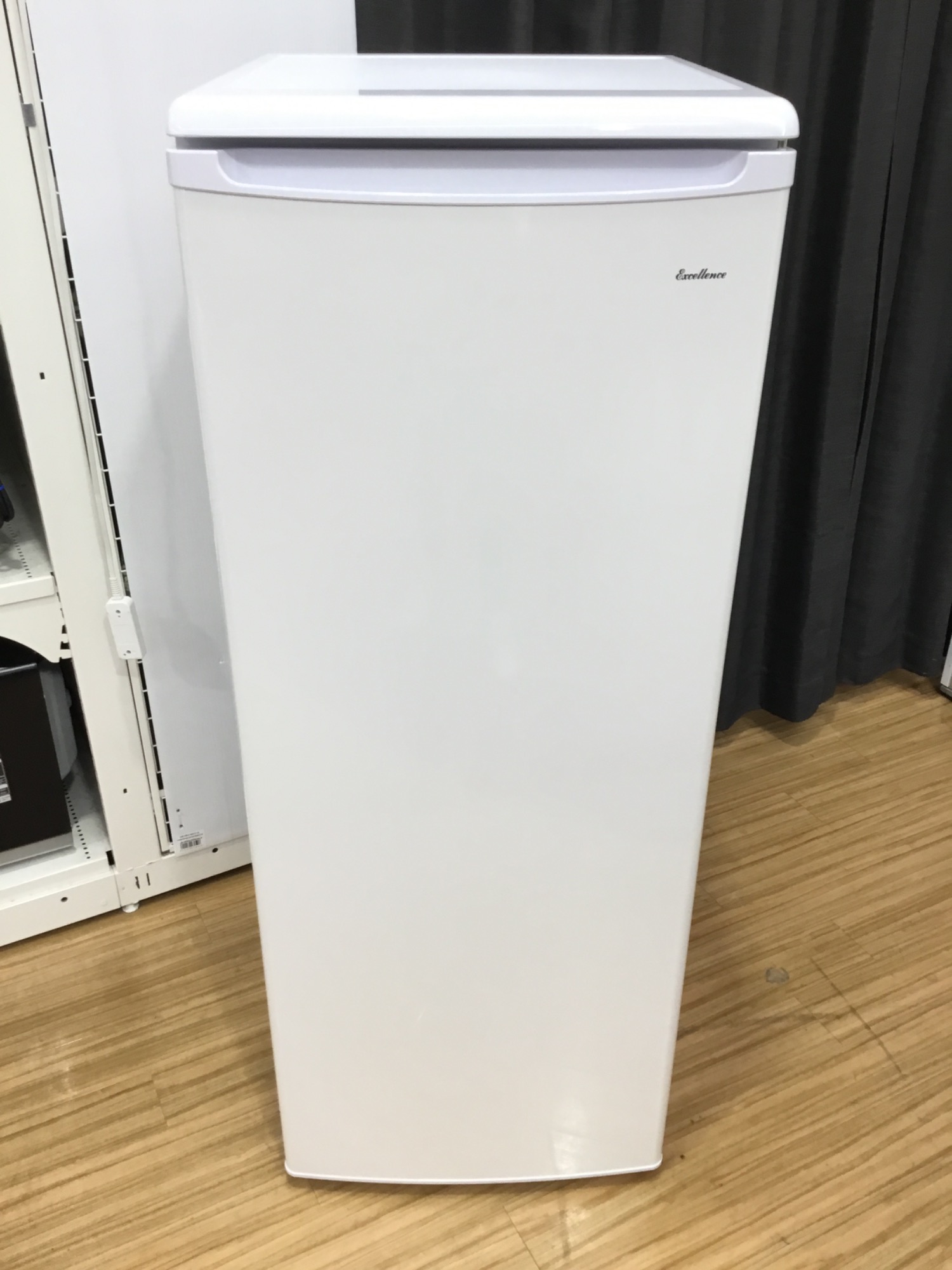 三ツ星貿易 1ドア冷蔵庫入荷しました！【つくば店】｜2025年12月28日