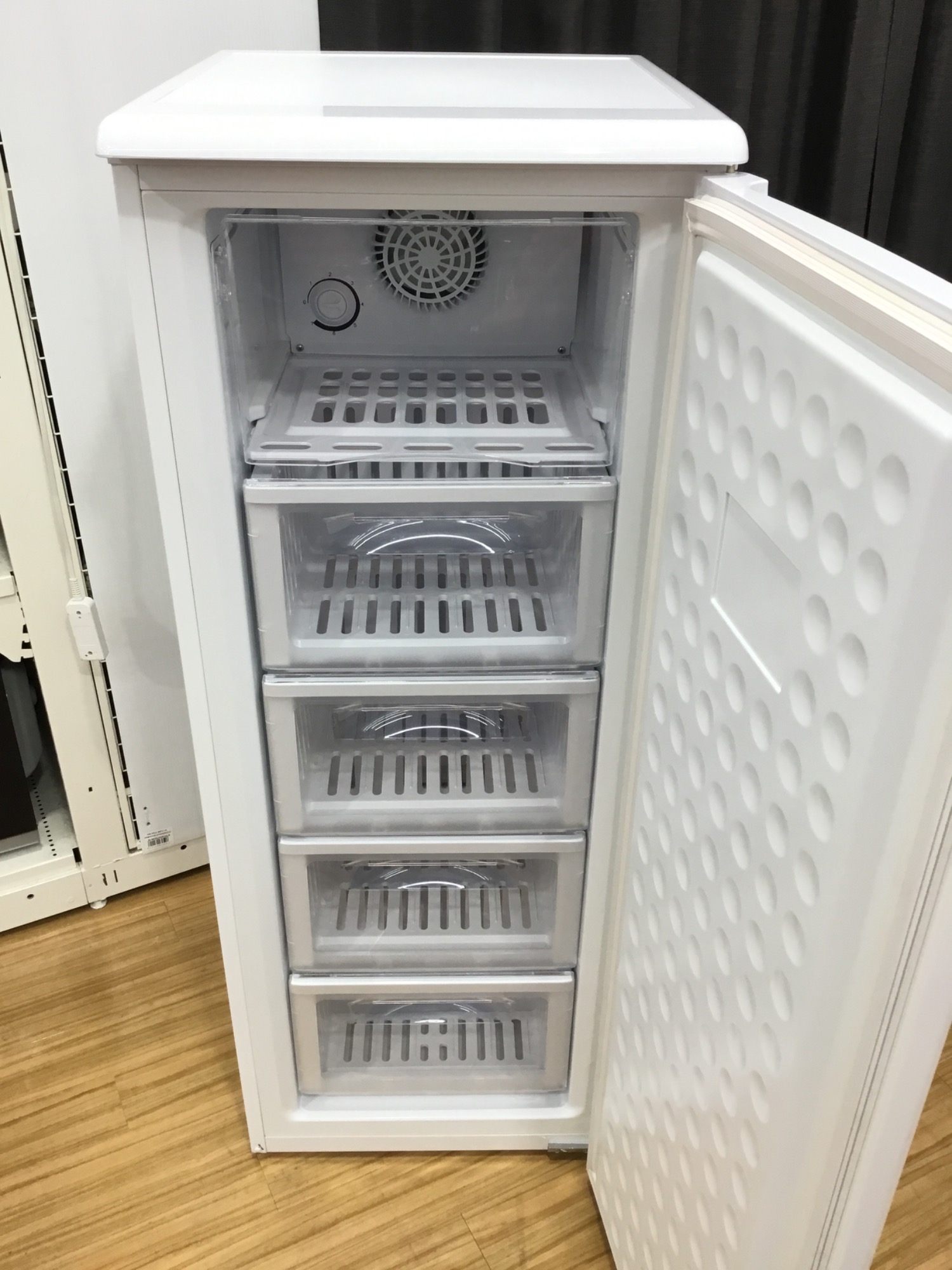 三ツ星貿易 1ドア冷蔵庫入荷しました！【つくば店】｜2025年12月28日