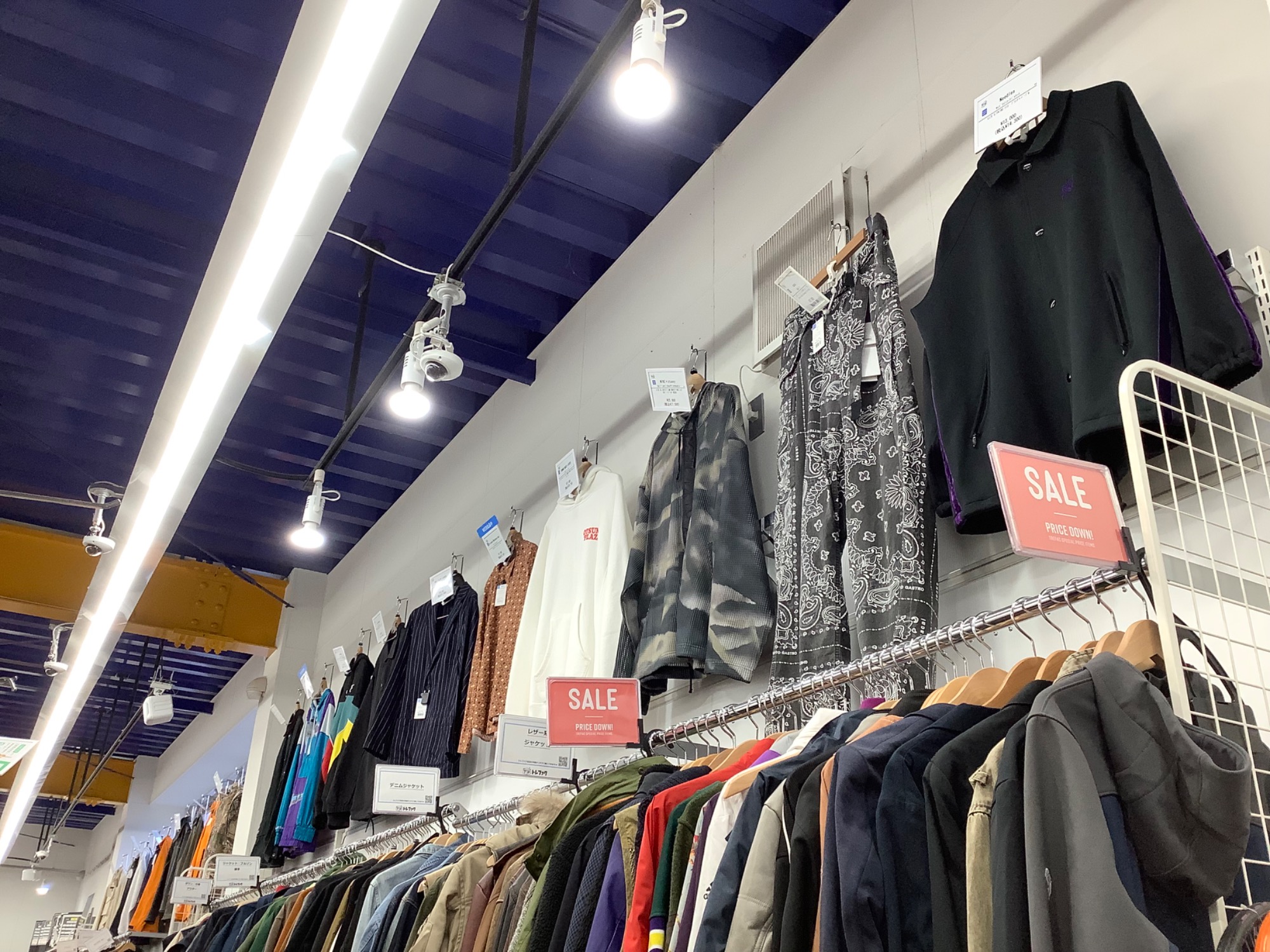 C.P COMPANY（シーピーカンパニー）ナイロンカーゴパンツを入荷しま
