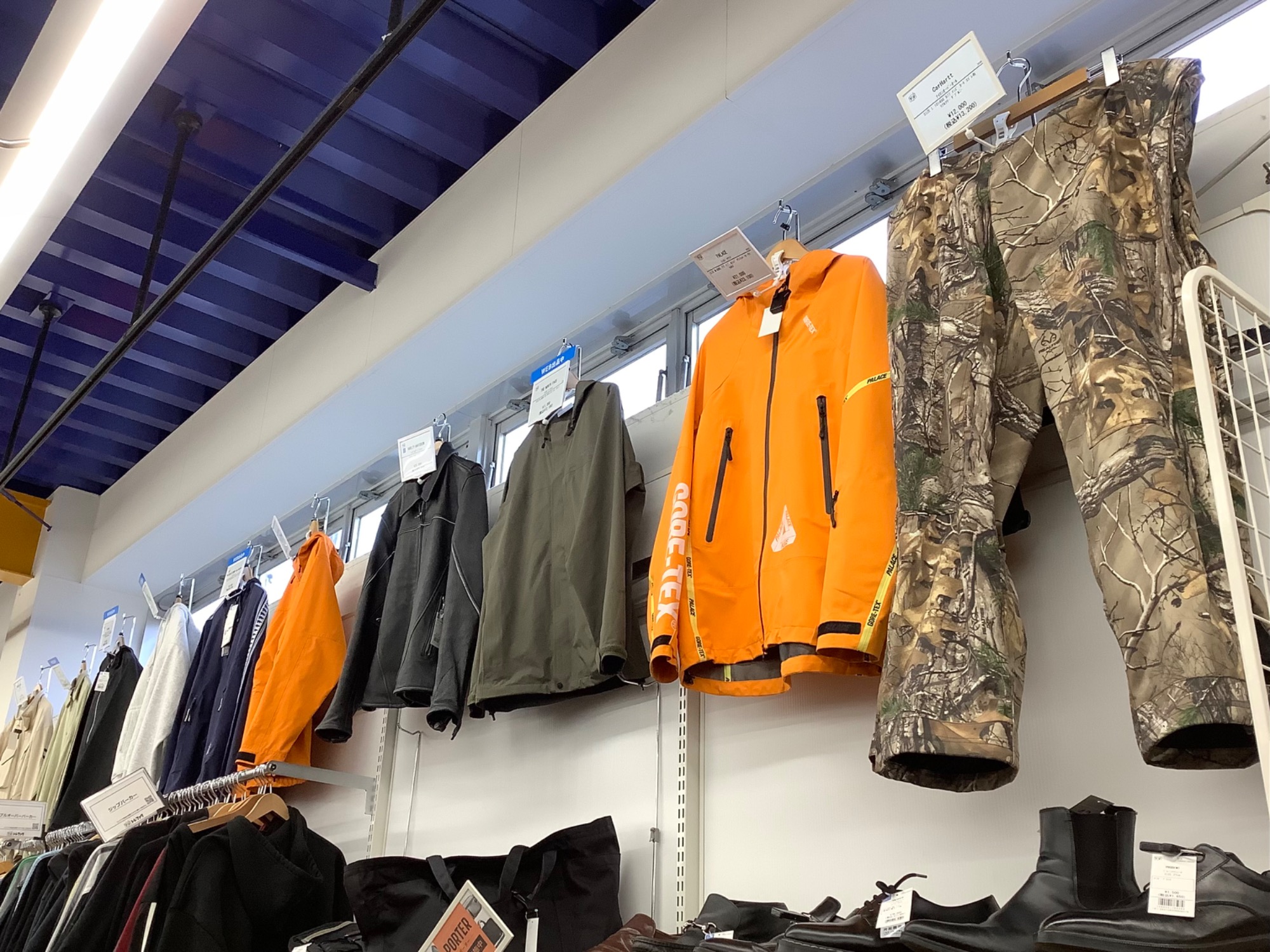 C.P COMPANY（シーピーカンパニー）ナイロンカーゴパンツを入荷しま