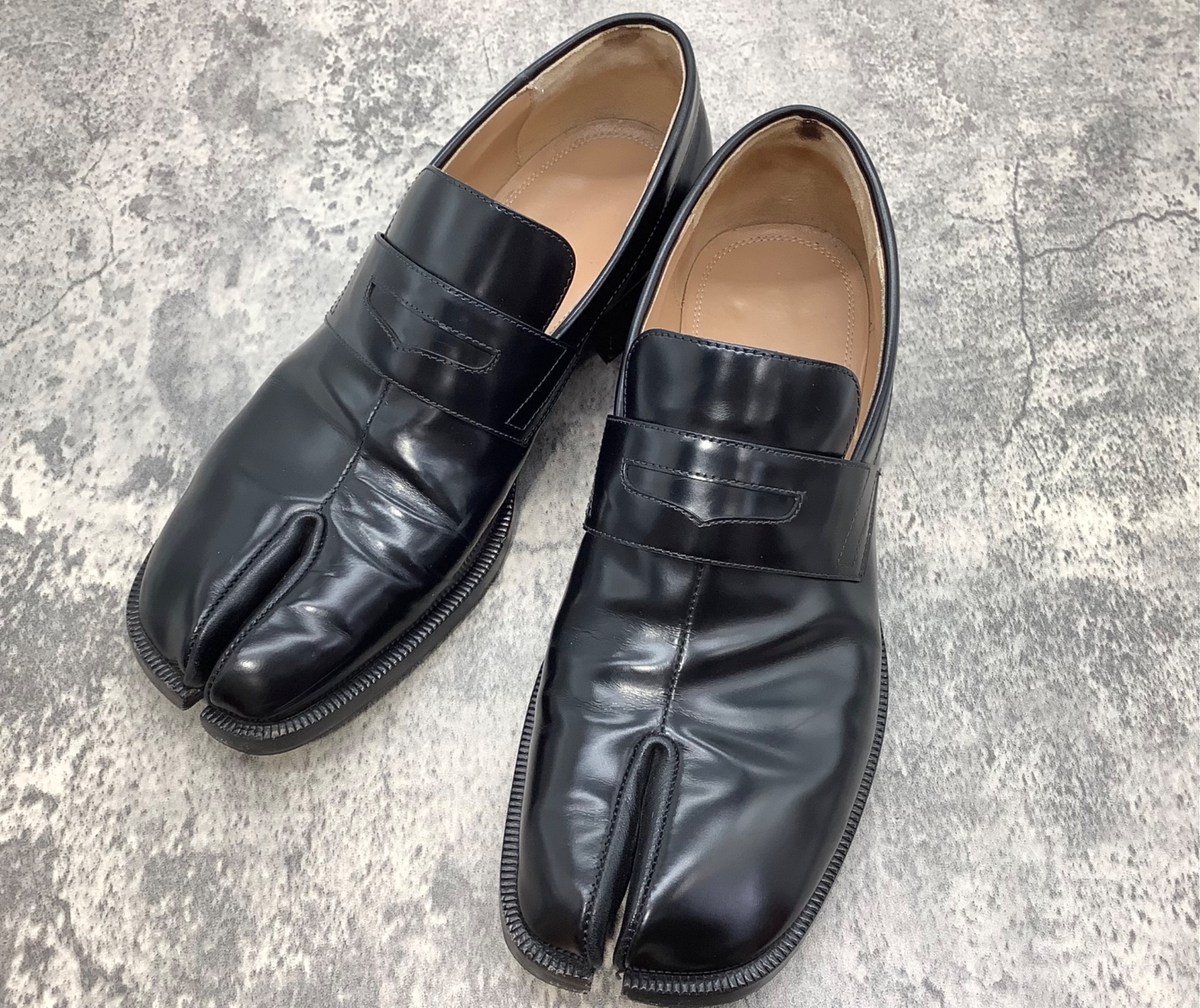 Maison Margiela(メゾンマルジェラ)タビローファー を入荷しました