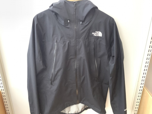 コートのノースフェイス