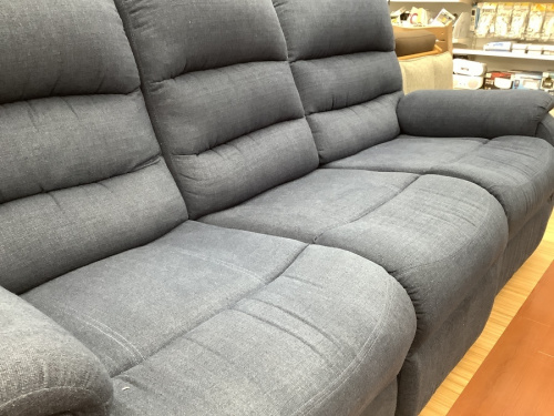 ソファーの電動リクライニングソファー