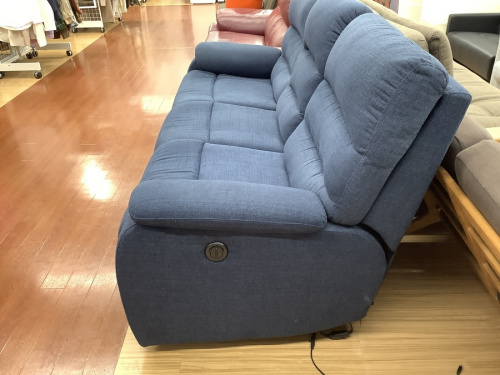 電動リクライニングソファーの3人掛け