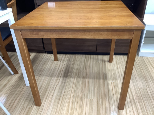 テーブルのダイニング3点セット