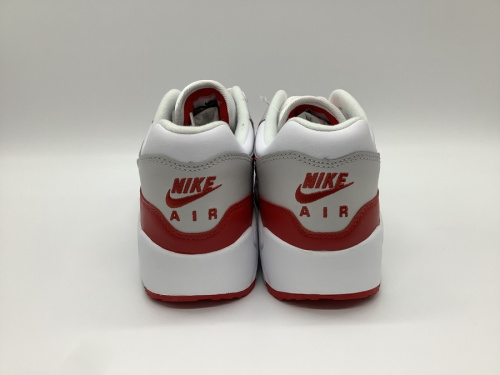 NIKEのメンズ