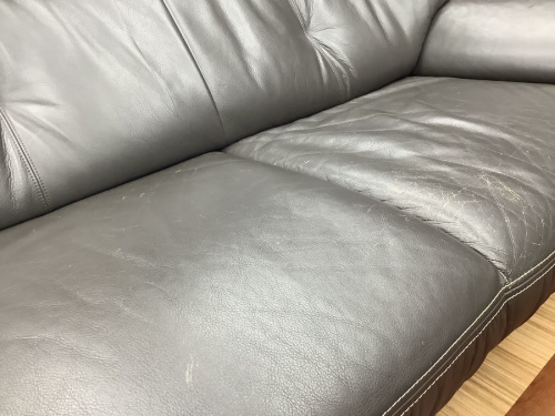 2人掛けソファーのkarimoku