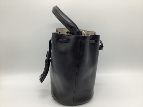 2WAY巾着ショルダーバッグのANYA HINDMARCH