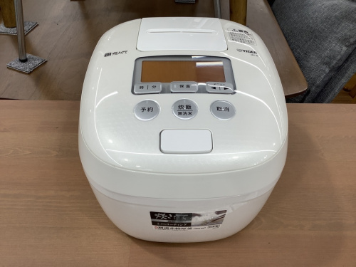 キッチン家電の炊飯器