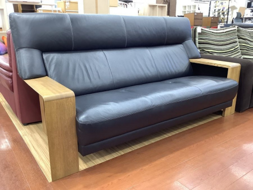 生活家具のカリモク