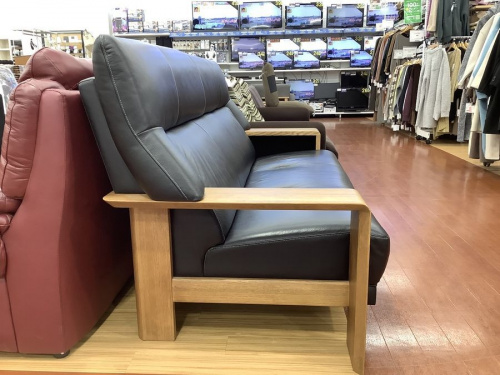 karimokuの三人掛けソファー