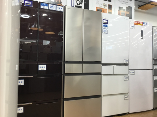 キッチン家電の6ドア冷蔵庫