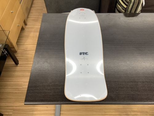 ストリートスポーツのスケートボード