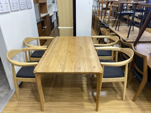 生活家具のダイニング