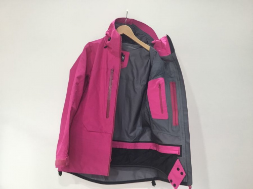 マウンテンジャケットのTHE NORTH FACE