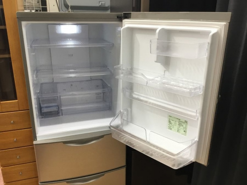 3ドア冷蔵庫のAQUA