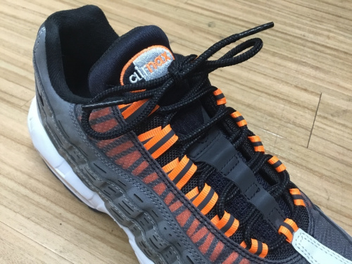 NIKEのAIR MAX95