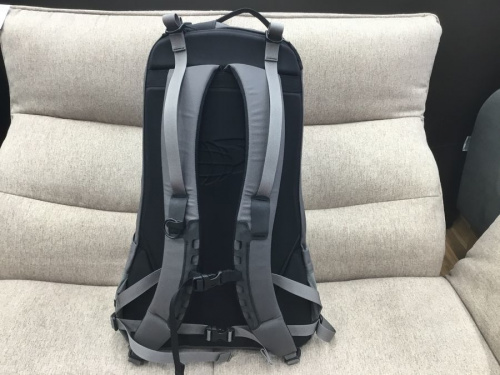アークテリクスのARC'TERYX