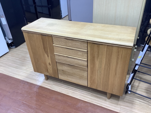 生活家具のキャビネット