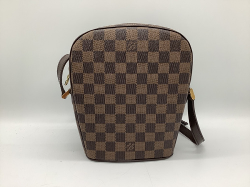 ルイヴィトンのLOUIS VUITTON