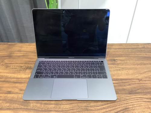 ノートパソコンのMacBook Air 2019