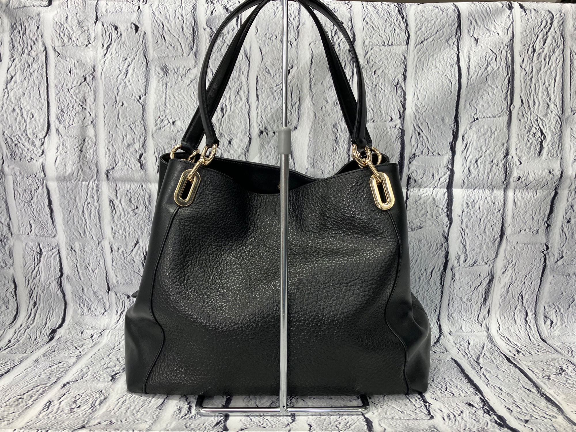 COACHのショルダーバッグが買取入荷いたしました！！｜2025年11月23日