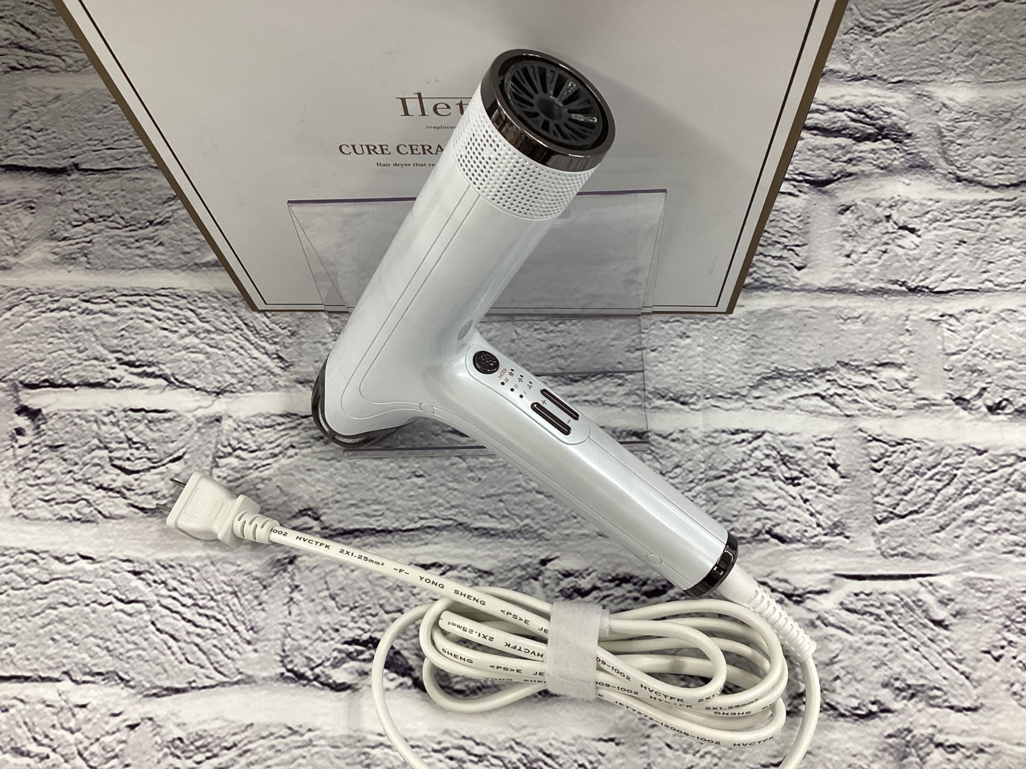 Iletile(アイルティル)キュアセラミックイオンドライヤーが買取入荷