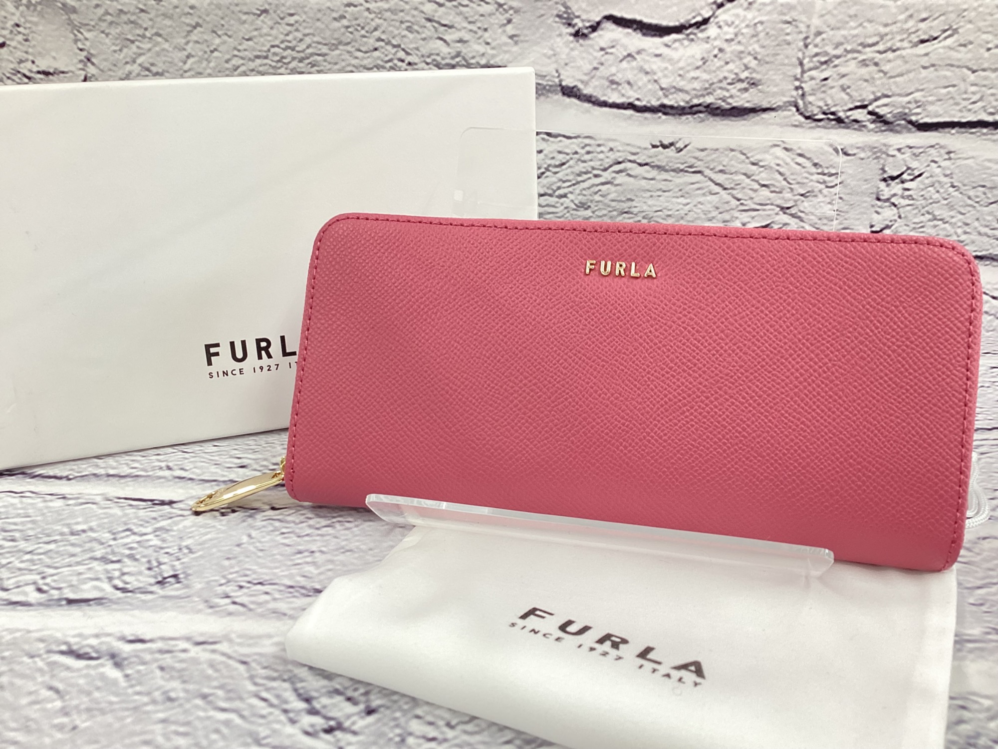FURLA(フルラ)ラウンドファスナー長財布 が入荷しました！｜2026年02月