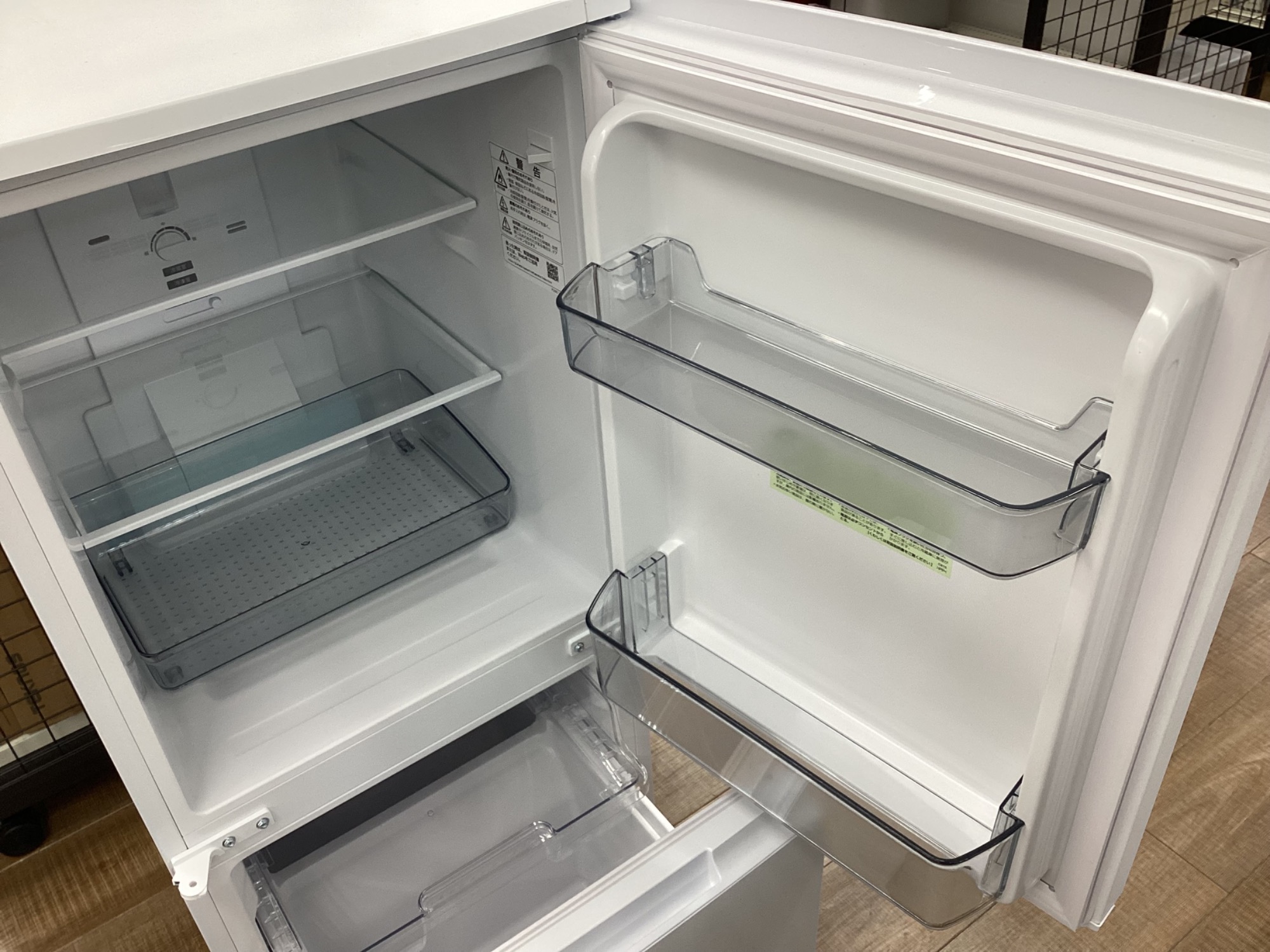 SHARP 2ドア冷蔵庫【トレファク東大阪店】 SHARP 2ドア冷蔵庫 【トレファク東大阪店】 【公式通販】