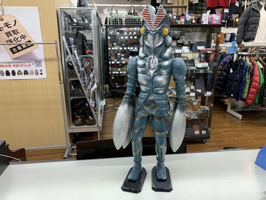ビッグサイズのバルタン星人がやってきました!!【南浦和店