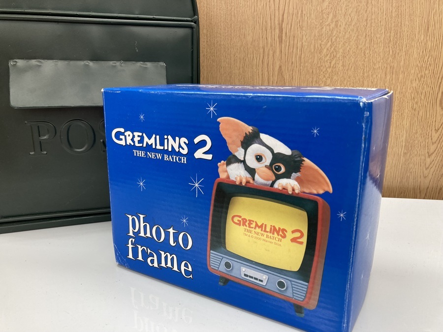 グレムリン2 フォトフレーム　赤 グレムリン2 フォトフレーム 赤 置物