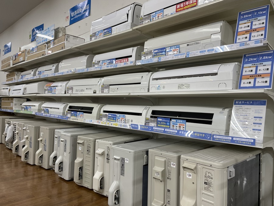 TOSHIBA  壁掛けエアコン　RAS-G401E8R(W) 【トレファク東大阪店】 TOSHIBA /東芝】壁掛けエアコンRAS-N221DXT(W) 2025年製を紹介します