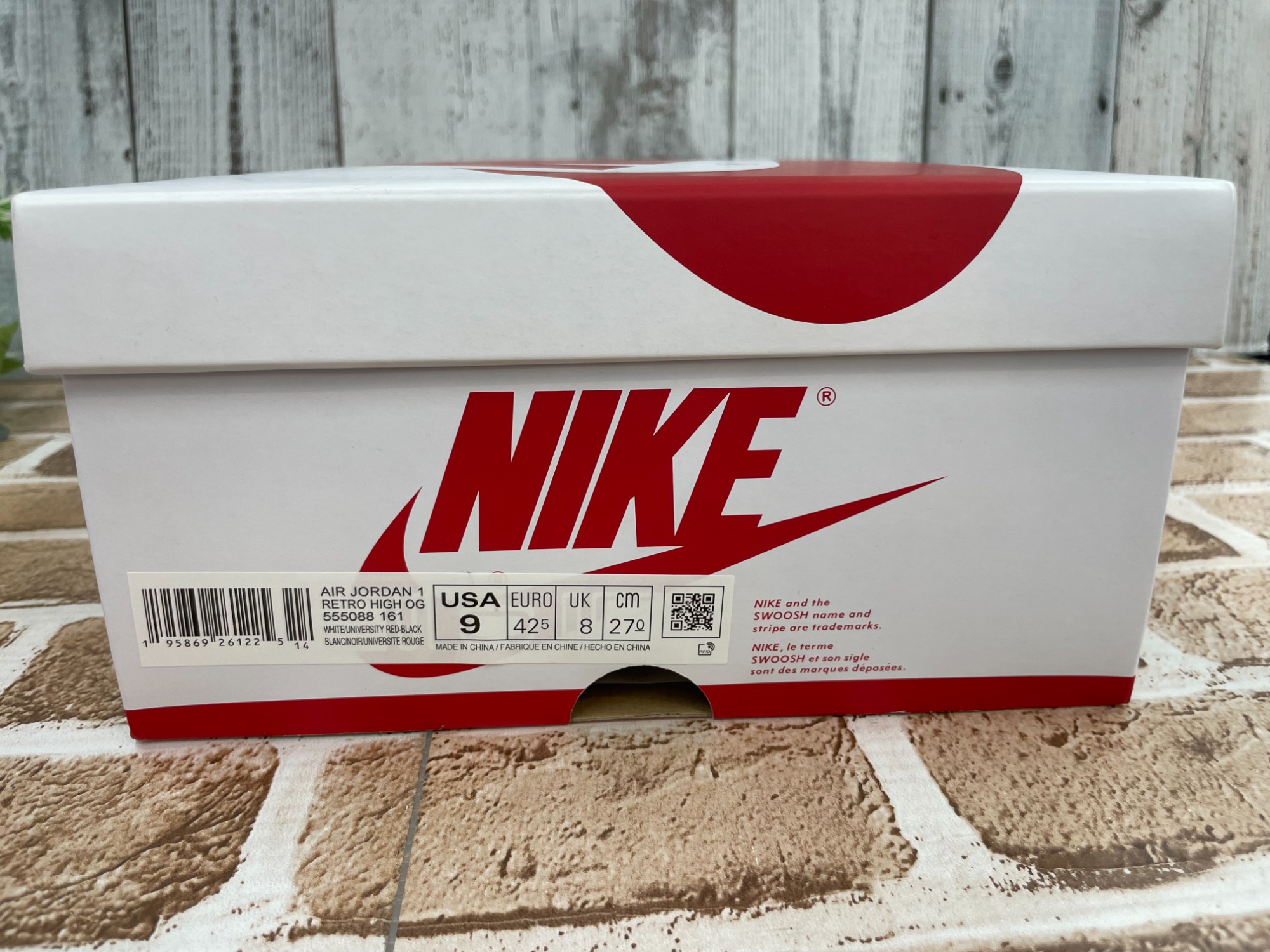 NIKE ナイキ】王道カラーをアレンジしたAIR JORDAN1をご紹介します