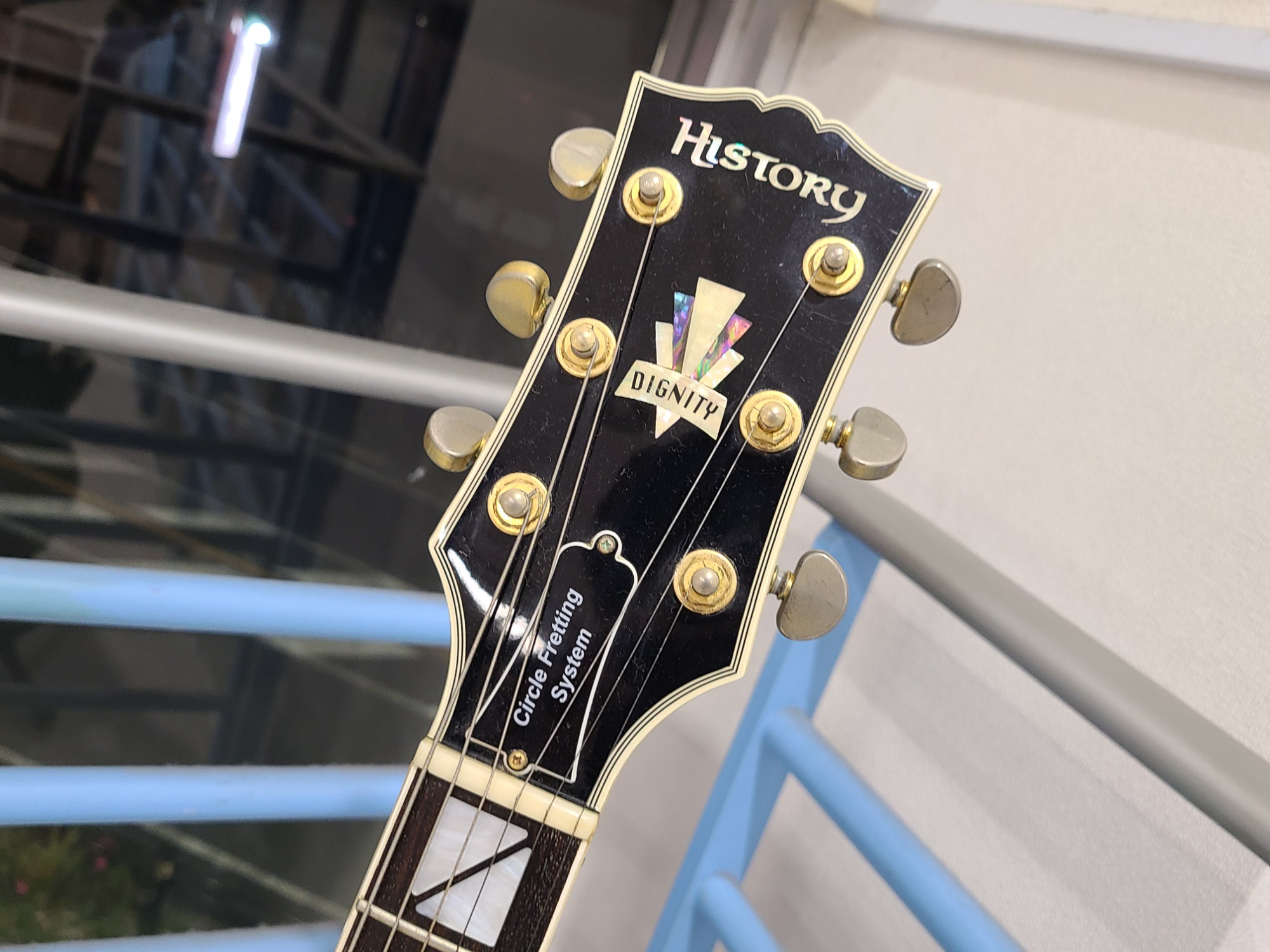 HISTORYのレスポールカスタムのご紹介です！｜2023年08月14日