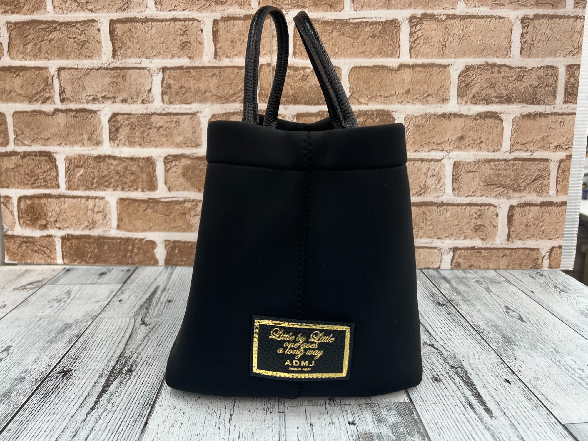 A.D.M.J. スワロフスキー ビジュー ハンドバッグ トートバッグ ブラック ADMJ ハンドバッグ A.D.M.J.(エーディーエムジェイ) / ハンドバッグ