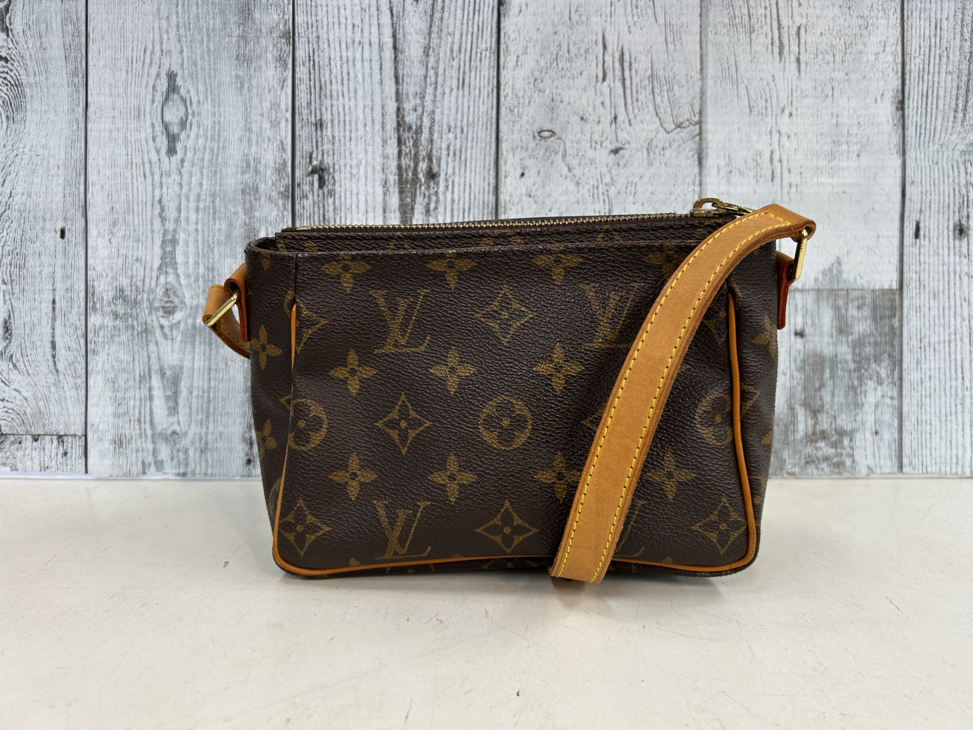 LOUIS VUITTON(ルイ・ヴィトン)ヴィバシテPM | 商品詳細