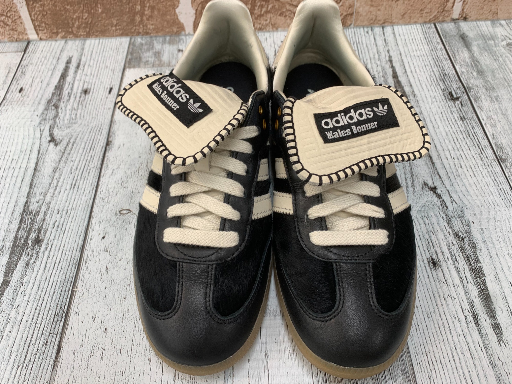 スニーカー買取強化中！】ADIDAS×WALES BONNERのSAMBA PONY