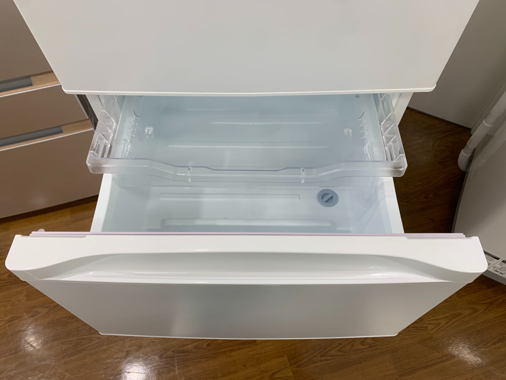 東芝大型冷蔵庫411L GR-V41GH(WU)2023年モデル 3F家具・家電展示中！】TOSHIBA（東芝）の5ドア冷蔵庫 GR-V41GH
