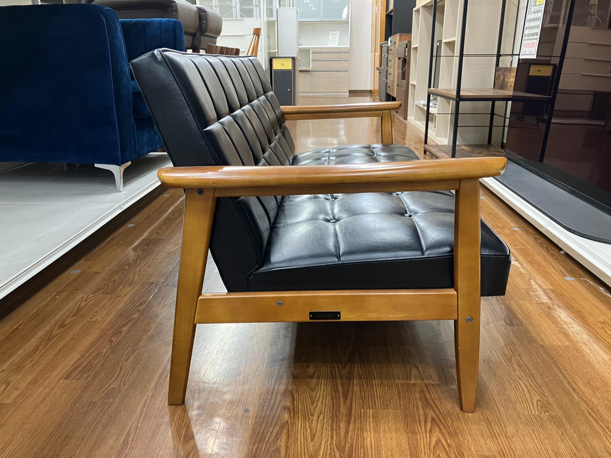 家具大量展示中！】カリモク60の2人掛けソファーが買取入荷いたし